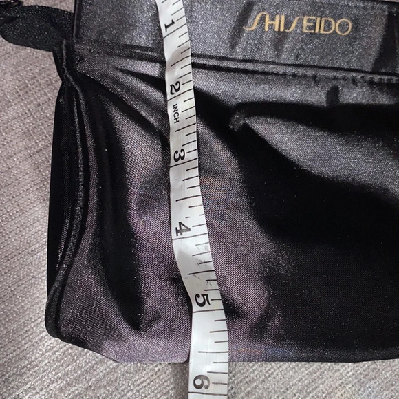 Shiseido  black makeup bag - Picture 6 of 9